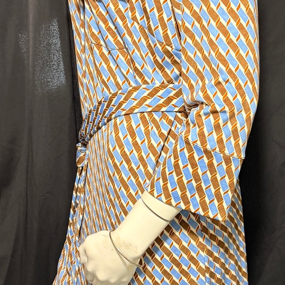 JMcLaughlin Brynn Geometric Print Shirt Dress 3/4 Sleeve Tie Waist Midi - Picture 3 of 5